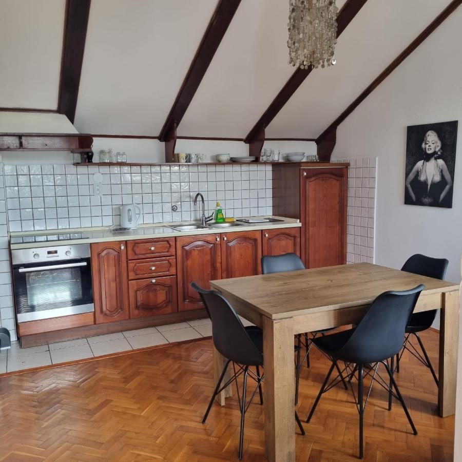 Apartmani Katarina Biograd Na Moru Buitenkant foto